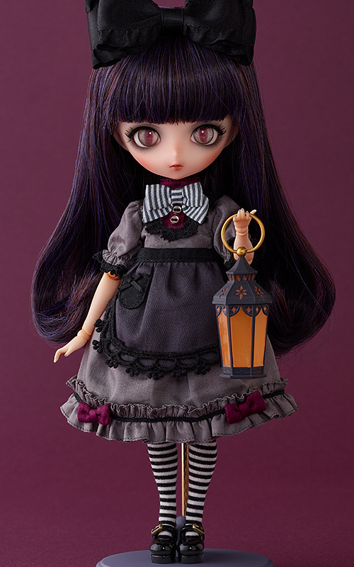 Harmonia bloom Seasonal Doll Dorothy