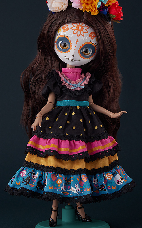 Harmonia bloom Seasonal Doll Gabriela